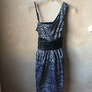 Black & white subtle/unique snake print dress.